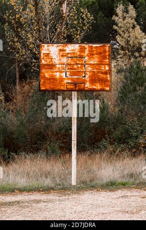 Old rusty de basket-ball Banque D'Images