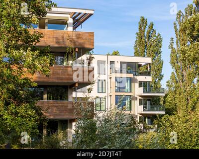 Allemagne, Bade-Wurtemberg, Tubingen, appartements modernes et économes en énergie dans le quartier de Lustnau Banque D'Images