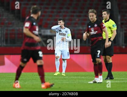 Nuremberg, Allemagne. 23 octobre 2020. Frustré à Jerome Gondorf (KSC) après le 1: 0 par Felix Lohkemper (1.FCN)/r. GES/football/2. Bundesliga: FC Nuremberg - Karlsruher SC, 23.10.2020 football: 2e ligue: Nuremberg vs Karlsruher SC, Nuremberg, 23 octobre 2020 | usage dans le monde crédit: dpa/Alay Live News Banque D'Images