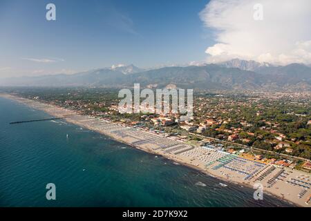 Vue aérienne de la plage de forte dei Marmi Banque D'Images