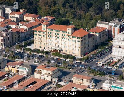 Vue aérienne sur la plage et la promenade de Viareggio Banque D'Images