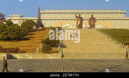 Pyongyang, Corée du Nord - 09 novembre 2018 : site d'intérêt du Grand Monument de Mansudae Hill à la ville de Captial à Pyongyang, Corée du Nord. Banque D'Images