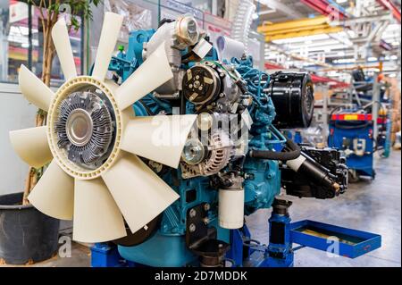 Détails et unités du moteur à combustion interne du tracteur Banque D'Images