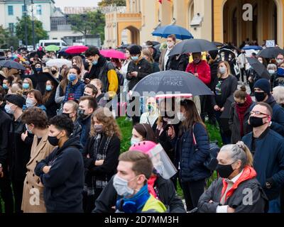 Wroclaw, Pologne, 23 octobre 2020 - manifestation des femmes dans la ville polonaise de Wroclaw parce que le tribunal supérieur de Pologne statue sur une loi interdisant les avortements. Banque D'Images