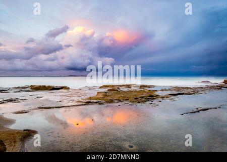 Ciel et eau incroyables à Cronulla Banque D'Images