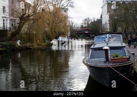 Londres : canal Regent's dans la ville de Camden Banque D'Images