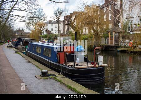 Londres : canal Regent's dans la ville de Camden Banque D'Images