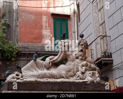 Naples. Statua del dio Nilo, scucultura marmorea di epoca romana databile tra il II e III secolo D.C. Banque D'Images