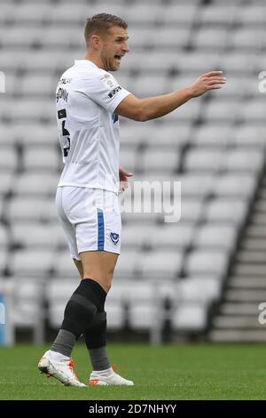 SUNDERLAND, ANGLETERRE. 24 OCTOBRE Lee Brown de Portsmouth lors du match Sky Bet League 1 entre Sunderland et Portsmouth au Stade de lumière, Sunderland, le samedi 24 octobre 2020. (Crédit : Robert Smith | ACTUALITÉS MI) crédit : ACTUALITÉS MI et sport /Actualités Alay Live Banque D'Images