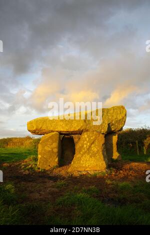 Ty Newydd, Chambre de sépulture néolithique, Llanfaelog, Anglesey, pays de Galles du Nord, Royaume-Uni, Banque D'Images