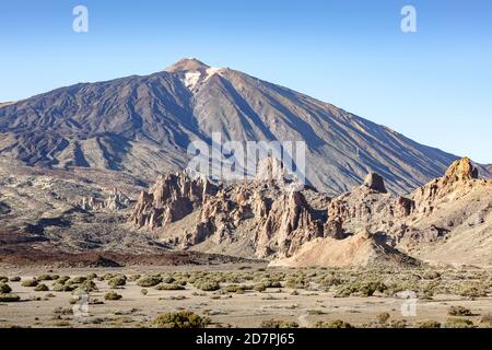 Volcan du Mont Teide et Los Roques de Garcia, parc national du Teide, Ténérife, îles Canaries Banque D'Images