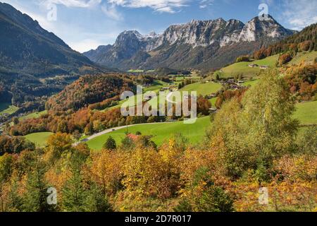 Vue d'ensemble du village avec Reiteralpe, Ramsau, Alpes Berchtesgadener, pays Berchtesgadener, haute-Bavière, Bavière, Allemagne Banque D'Images