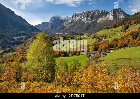 Vue d'ensemble du village avec Reiteralpe, Ramsau, Alpes Berchtesgadener, pays Berchtesgadener, haute-Bavière, Bavière, Allemagne Banque D'Images