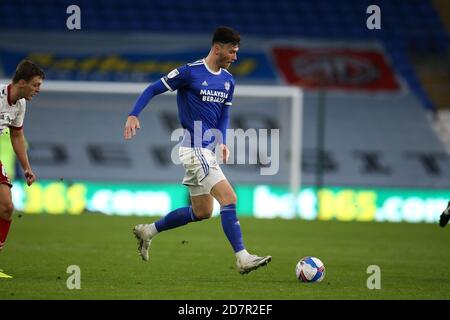 Cardiff, Royaume-Uni. 24 octobre 2020. Kieffer Moore de Cardiff City en action. Match de championnat EFL Skybet, Cardiff City et Middlesbrough au Cardiff City Stadium de Cardiff, pays de Galles, le samedi 24 octobre 2020. Cette image ne peut être utilisée qu'à des fins éditoriales. Utilisation éditoriale uniquement, licence requise pour une utilisation commerciale. Aucune utilisation dans les Paris, les jeux ou les publications d'un seul club/ligue/joueur. photo par Andrew Orchard/Andrew Orchard sports Photography/Alamy Live News crédit: Andrew Orchard sports Photography/Alamy Live News Banque D'Images