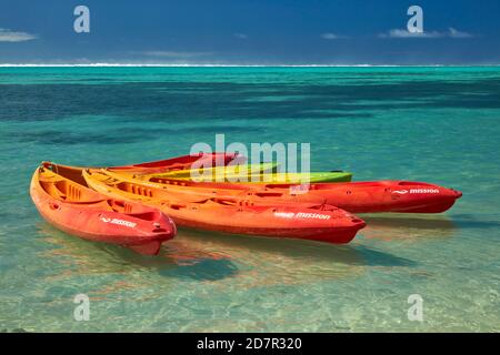 Kayaks, Muri Lagoon, Rarotonga, Iles Cook, Pacifique Sud Banque D'Images