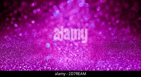 Neige étincelante au lilas majestueux. Fond de Noël violet pour le design, les cartes, les affiches. Banque D'Images