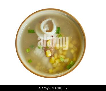 La recette de soupe de maïs sucré au crabe est aromatisée au gingembre Banque D'Images