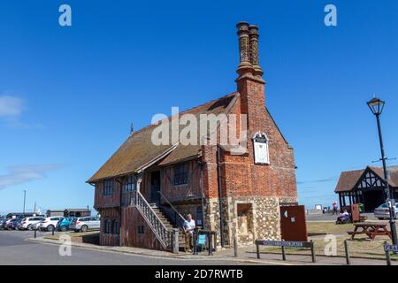 Musée Aldeburgh (Moot Hall) sur le front de mer à Aldeburgh, Woodbridge, Suffolk, Royaume-Uni. Banque D'Images