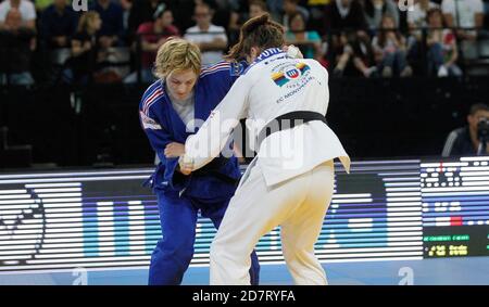 LOUETTE KANNING, Lucie de Français et POWELL, Natalie de Grat Grande-Bretagne - 78 kg Pool D au Championnat d'Europe Judo Seniors 2014 le 25 avril 2014 à Montpellier, France - photo Laurent Lairys / DPPI Banque D'Images