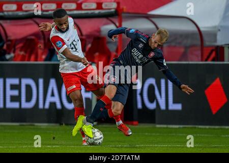 UTRECHT, PAYS-BAS - OCTOBRE 24 : Moussa Sylla du FC Utrecht, Vaclav Cerny du FC Twente lors du match hollandais entre le FC Utrecht et le FC Twente au stade Galgenwaard, le 24 octobre 2020 à Utrecht, pays-Bas (photo de Gerrit van Keulen/Orange Pictures) Banque D'Images