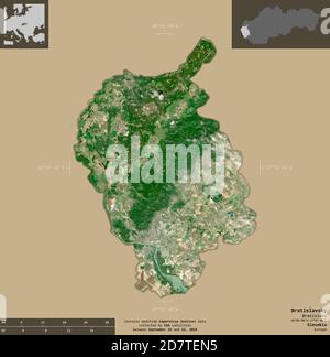 Bratislava, région de Slovaquie. Imagerie satellite Sentinel-2. Forme isolée sur un arrière-plan solide avec des superpositions informatives. Contient une opération modifiée Banque D'Images