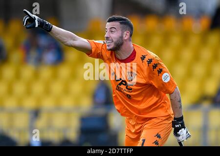 Benevento, Italie. 25 octobre 2020. Lorenzo Montipo de Benevento pendant la série UN match entre Benevento et Napoli au Stadio Benito Stirpe, Benevento, Italie, le 25 octobre 2020. Credit: Giuseppe Maffia/Alay Live News Banque D'Images