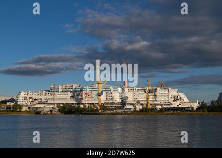 Costa Toscana de Costa Cruises en construction au chantier naval Meyer Turku à Turku, en Finlande. Livraison prévue à Costa Cruises à la fin de l'été 2021. Banque D'Images