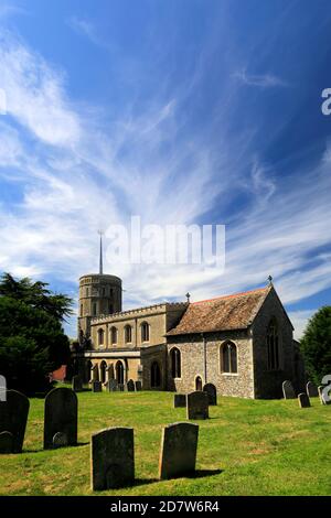 Vue d'été sur l'église St Marys, village de Swaffham, Cambridgeshire ; Angleterre, Royaume-Uni Banque D'Images