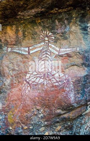 La foudre Man. Art rupestre indigène dans le parc national de kakadu, Australie. Banque D'Images