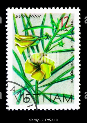 MOSCOU, RUSSIE - 28 MARS 2018 : un timbre imprimé au Vietnam montre Thevetia peruviana, série de fleurs sauvages, vers 1977 Banque D'Images