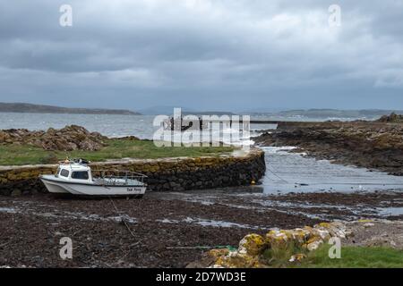 Portencross, Écosse, Royaume-Uni. 25 octobre 2020. Météo au Royaume-Uni : baie et jetée de Portencross. Credit: SKULLY/Alay Live News Banque D'Images