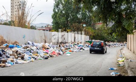 Octobre 2020 - accumulation de déchets dans les rues de Beyrouth, crise des ordures au Liban Banque D'Images