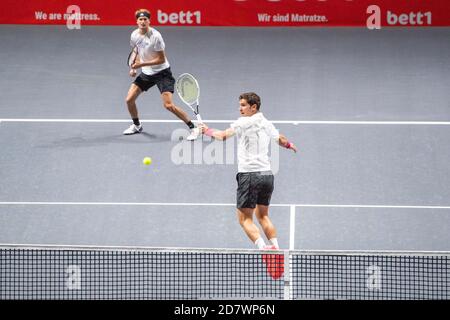 Alexander ZVEREV (gauche, GER) et Mischa ZVEREV (GER), action, tennis, bett1HULKS Championship 2020, ATP 250 Tournoi le 22 octobre 2020 à Koeln/Allemagne. Â | utilisation dans le monde entier Banque D'Images