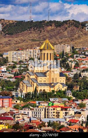 Église de Sameba dans la ville de Tiflis, Tbilissi, Géorgie Banque D'Images