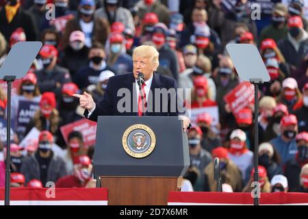 Manchester, New Hampshire, États-Unis. 25 octobre 2020. Trump rendre la grandeur à l'Amérique Rallye de nouveau dans le New Hampshire crédit: Christy Prosser/ZUMA Wire/Alamy Live News Banque D'Images