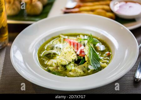 Poulet au Curry vert,Thai cuisine Banque D'Images