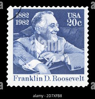 États-Unis d'AMÉRIQUE - VERS 1982: Un timbre-poste imprimé aux États-Unis montrant une image du président Theodore Roosevelt, vers 1982. Banque D'Images