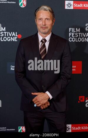 Mads Mikkelsen participant au Festival du film Cologne Awards 2020 au 30ème Festival du film Cologne 2020 au Palladium le 8 octobre 2020 à Cologne, Allemagne Banque D'Images