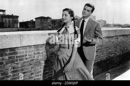 Guendalina année : 1957 Italie / France Directeur : Alberto Lattuada Jacqueline Sassard, Raf Mattioli Banque D'Images