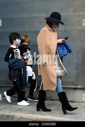 Pozuelo, Espagne. 26 octobre 2020. La présentatrice Sara Carbonero et ses fils Lucas et Martin Casillas à Madrid le lundi 26 octobre 2020. Credit: CORMON PRESSE/Alamy Live News Banque D'Images