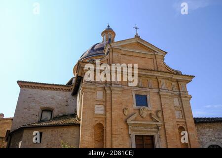 Assisi - août 2019 : extérieur de la maison Chiesa Nuova et San Francesco Banque D'Images