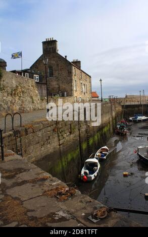 Vue sur le vieux port pittoresque de Dysart, à Kirkcaldy, Fife, Écosse Banque D'Images