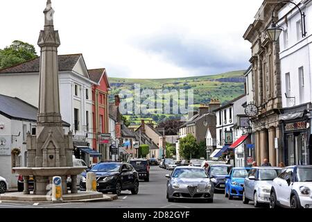 Pont Crickhowell à Powys, pays de Galles. Ville pittoresque de Crickhowell Bridge au-dessus de la rivière Usk niché dans la vallée d'Usk dans les Brecon Beacons. ©PRWph Banque D'Images