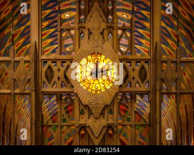 Réception et horloge à l'intérieur du bâtiment art déco Guardian à Detroit, Michigan Banque D'Images