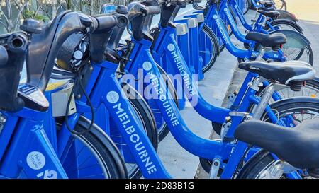 Melbourne, Victoria / Australie - septembre 4 2019 : Mebourne partage une station de vélos à Docklands à Melbourne, en Australie Banque D'Images