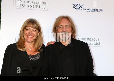 LOS ANGELES - APR 22: Gloria Butler, Geezer Butler au Gala de la Humane Society 2017 aux studios Parmount le 22 avril 2017 à Los Angeles, CA Banque D'Images