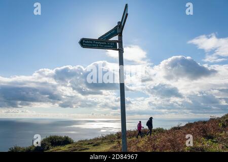 Promenade sur le sentier côtier de Ventnor Downs, île de Wight Banque D'Images