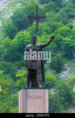 Monument à la mémoire de Pelagius à Covadonga, Parc National Picos de Europa, Asturies, Espagne, Europe Banque D'Images