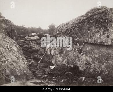 Photo d'époque Alexander Gardner - Maison d'un shooter Rebel Sharpshooter, Gettysburg, tiré du livre de croquis de la guerre de Gardner (1865) Banque D'Images