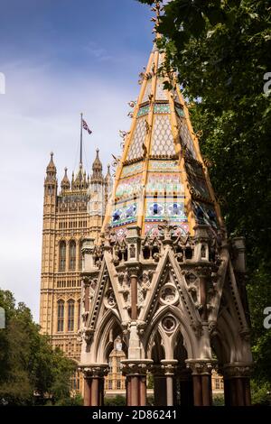 Royaume-Uni, Londres, Westminster, Victoria Tower Gardens, 1834 Émancipation des esclaves mémorial près de la Chambre des Lords Banque D'Images